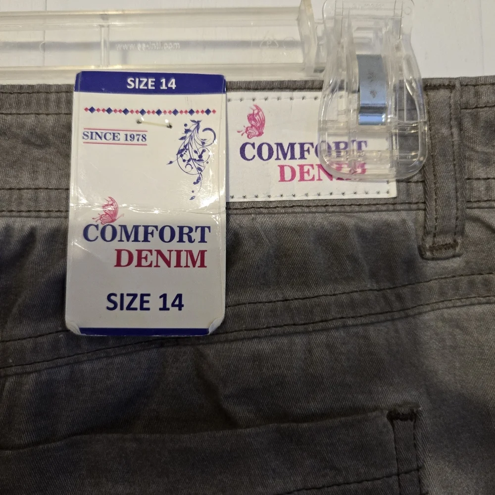NWT Comfort Denim. Skirt.     A38 - Picture 3 of 3